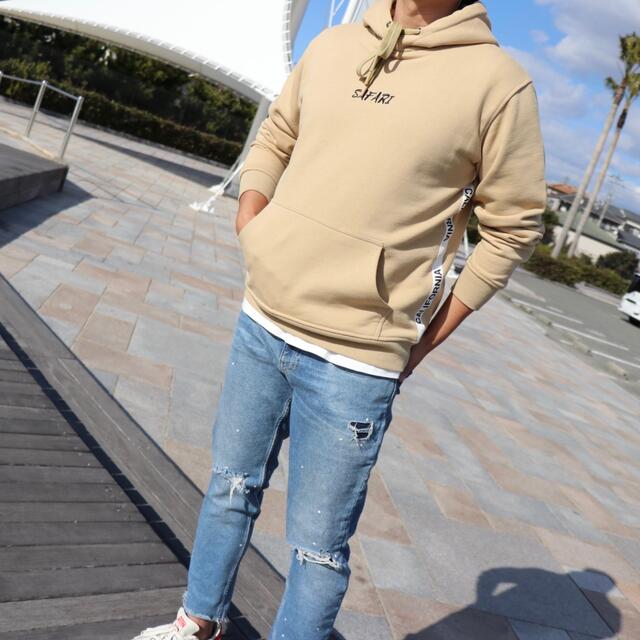 残りわずか！！カリフォルニアテープパーカー　Sサイズ　ベージュ　STUSSY