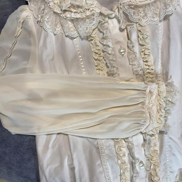 Angelic Pretty(アンジェリックプリティー)のAngelic Pretty 丸襟ブラウス　レース レディースのトップス(シャツ/ブラウス(長袖/七分))の商品写真