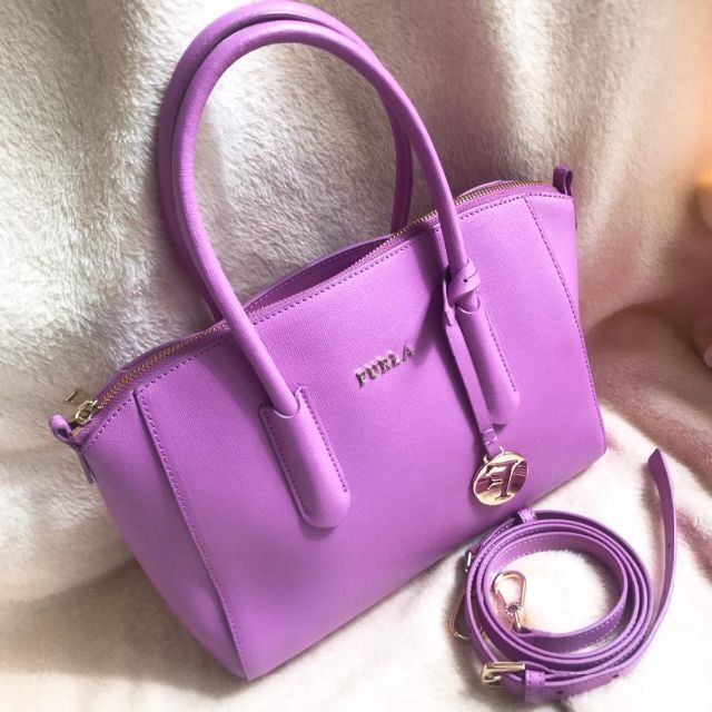 FURLA フルラ テッサ 2way ショルダーバッグ チャーム付き - バッグ