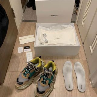 バレンシアガ(Balenciaga)のBALENCIAGA triple s 41 美品※gdragon 着用※(スニーカー)