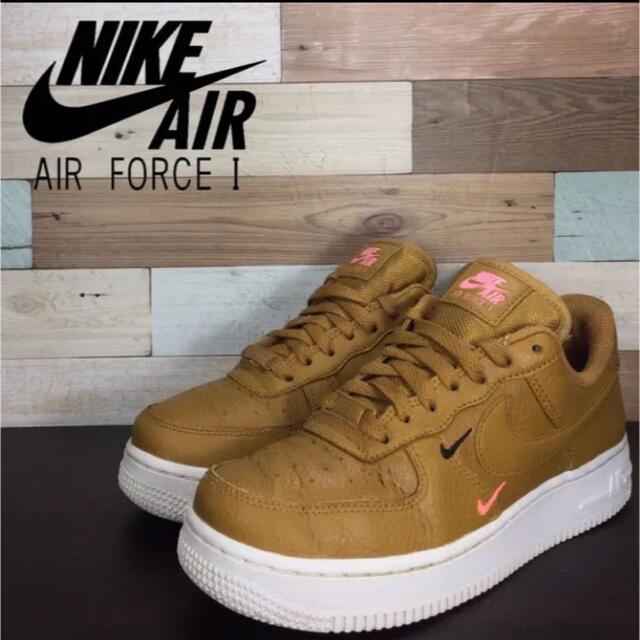 NIKE AIR FORCE 1 ’07 ESSENTIAL 23cm