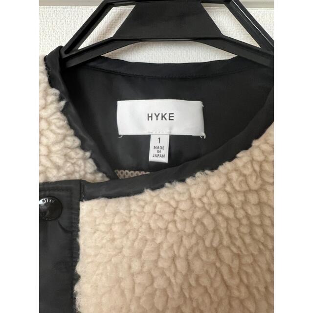 HYKE(ハイク)のHYKE ボアロングコート レディースのジャケット/アウター(ロングコート)の商品写真