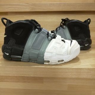 NIKE アップテンポ up tempo モアテン 25.5cm メンズ(スニーカー)