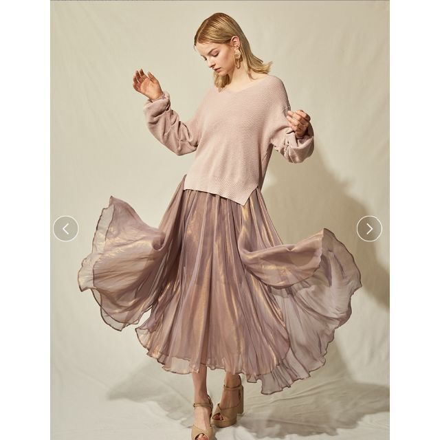 Lily Brown(リリーブラウン)の【Online限定カラー】リリーブラウン 光沢シアースカート レディースのスカート(ロングスカート)の商品写真