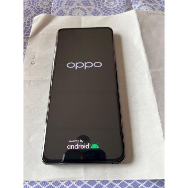OPPO(オッポ)のOPPO Find X3 Pro OPG03 グロスブラック スマホ/家電/カメラのスマートフォン/携帯電話(スマートフォン本体)の商品写真