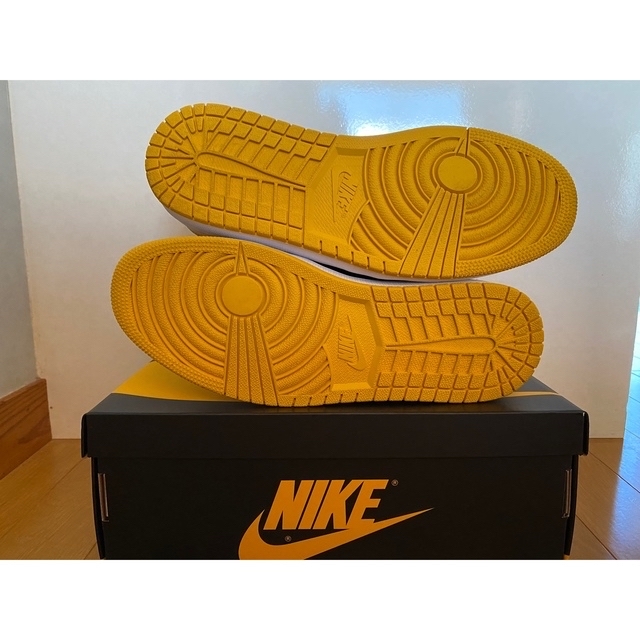 NIKE(ナイキ)のNike Air Jordan 1 High OG "Pollen" メンズの靴/シューズ(スニーカー)の商品写真