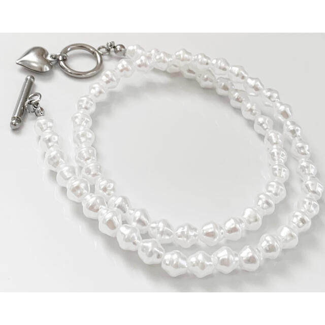 pearl necklace シンプル　パールネックレス マンテル　ハート レディースのアクセサリー(ネックレス)の商品写真