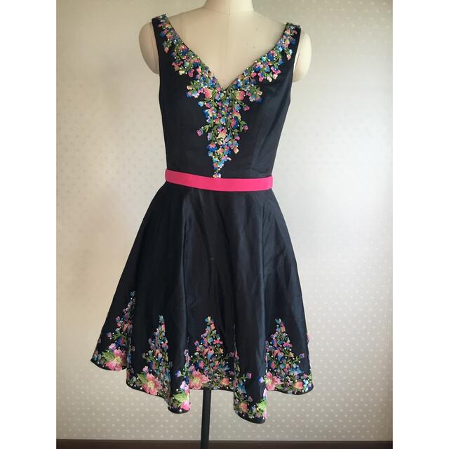 S 261) 新品☆ VALUABLESHE パティーワンピースドレス M | gulatilaw.com