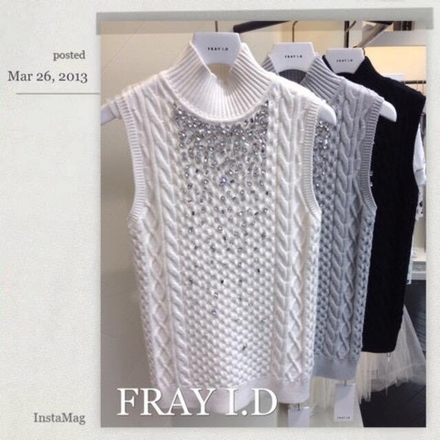 FRAY I.D(フレイアイディー)のfray id ビジュー　ケーブルニット　ノースリーブニット レディースのトップス(ニット/セーター)の商品写真