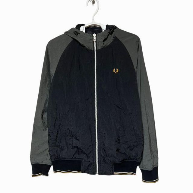 FREDPERRY フレッドペリー　ドット柄　リバーシブル　ナイロンジャケット