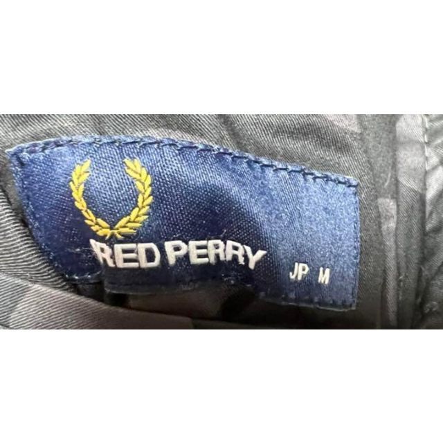 FRED PERRY(フレッドペリー)のFREDPERRY フレッドペリー　ドット柄　リバーシブル　ナイロンジャケット メンズのジャケット/アウター(ナイロンジャケット)の商品写真