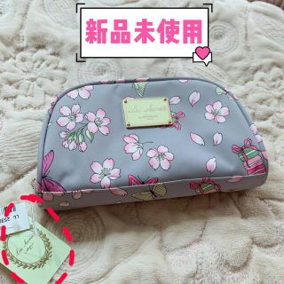 ラデュレ(LADUREE)の即購入ok  laduree新品未使用ラデュレ ポーチ タグ付き　桜　蝶　グレー(ポーチ)