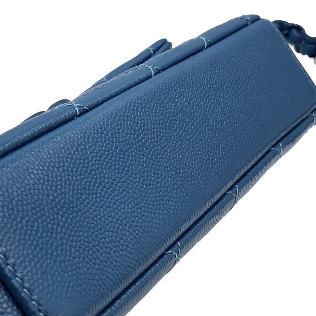 CHANEL(シャネル)の☆CHANEL シャネル キャビアスキン チェーンショルダー バッグ マット金具 ブルー系 30番代 レディースのバッグ(ショルダーバッグ)の商品写真