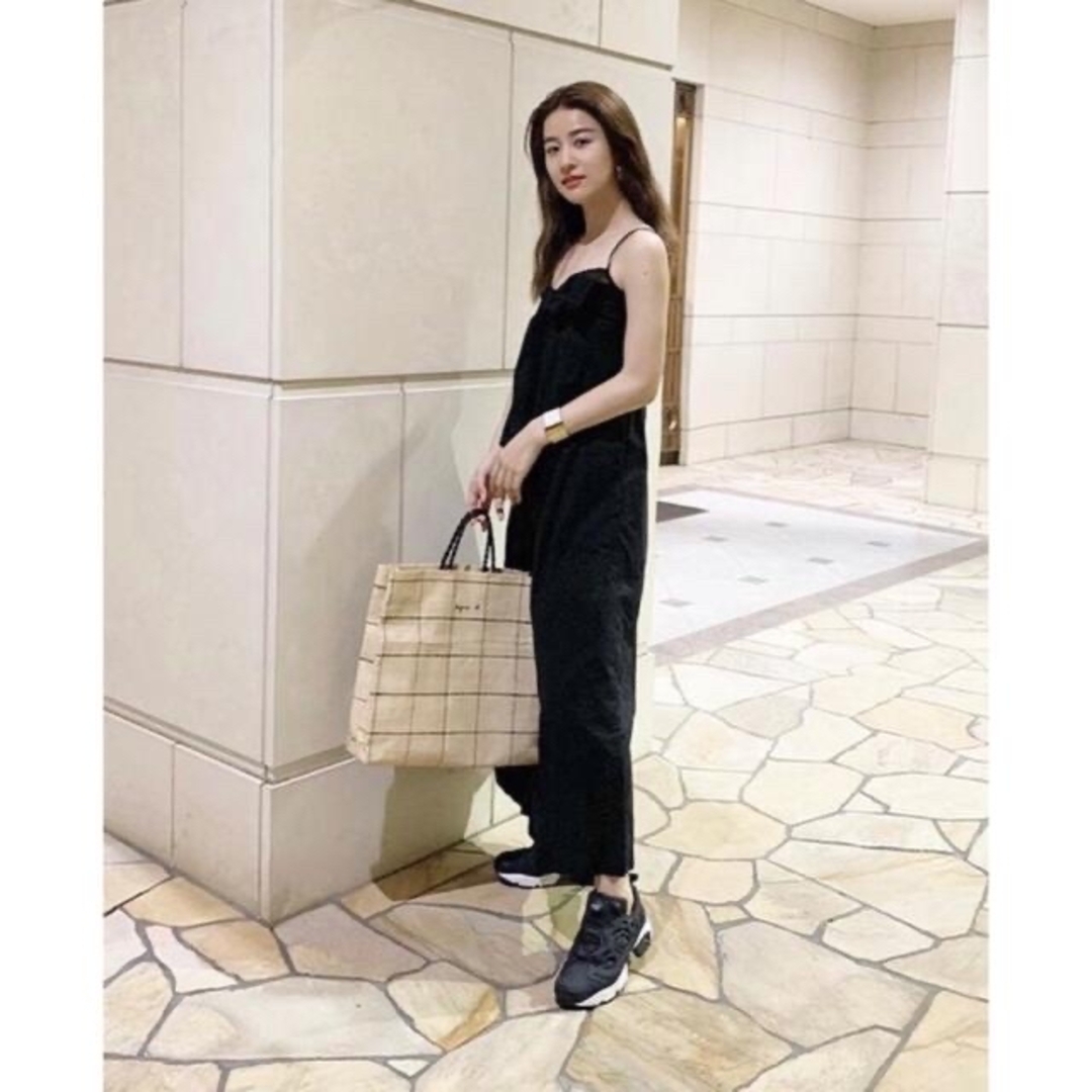 ZARA - ZARA スリットワンピース ブラックXSの通販 by mei's ZARA - ZARA スリットワンピース ブラックXSの通販 by mei's