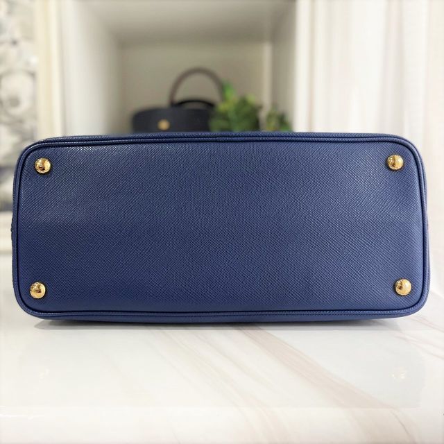 美品☆ プラダ サフィアーノキュイール 青 2way ハンドバッグ
