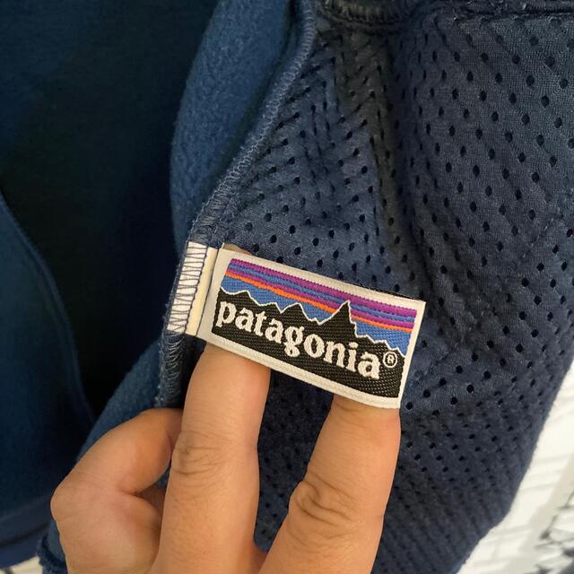 patagonia(パタゴニア)のパタゴニア キッズ フリース Lサイズ 中古品 ブルー キッズ/ベビー/マタニティのキッズ服男の子用(90cm~)(ジャケット/上着)の商品写真