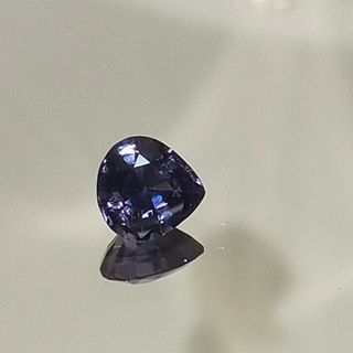 パープルスピネル　あすなろストーン　ルース　ペアシェイプ　0.67ct(各種パーツ)