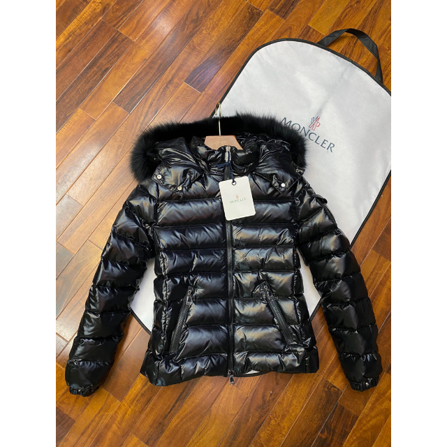 完成品 □MONCLER フード付きブルゾン□ 『美品』 | www.aosfiji.org