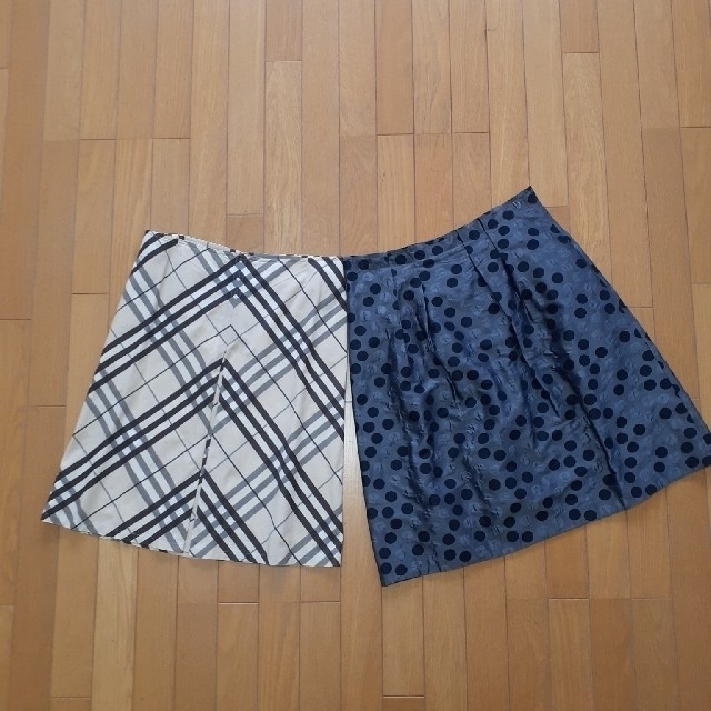 BURBERRY(バーバリー)のスカート2枚 バーバリーロンドン　フーフォレー レディースのスカート(ひざ丈スカート)の商品写真