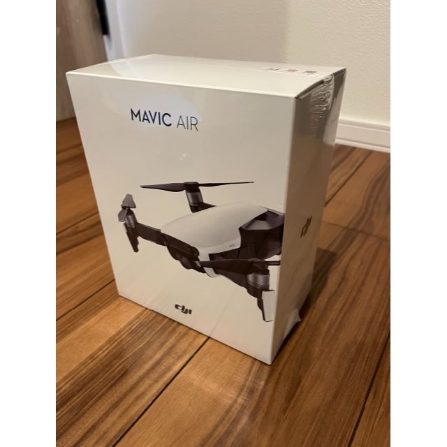 超人気新品 DJI ドローン 新品未開封 (アークティックホワイト) Air