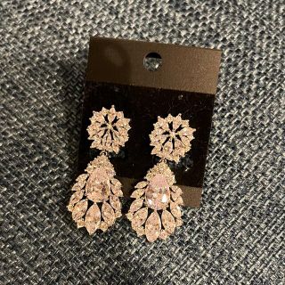 ピアス(ピアス)