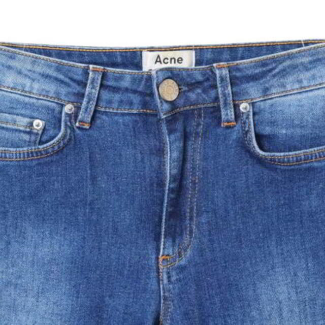 ACNE(アクネ)のACNE STUDIOS SKIN 5 USED BLUE ストレッチ ジーンズ レディースのパンツ(デニム/ジーンズ)の商品写真