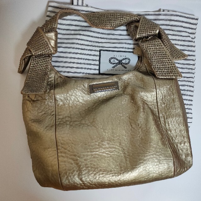 Anya Hindmarch アニヤハインドマーチ ゴールド ショルダーバッグ