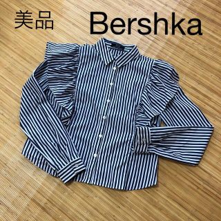 ベルシュカ(Bershka)の美品【Bershka】長袖ブラウスMサイズ(シャツ/ブラウス(長袖/七分))