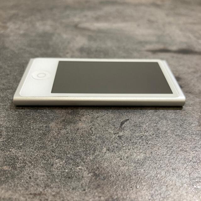 iPod(アイポッド)の87150T iPod nano7世代　16GB silver 中古品 スマホ/家電/カメラのオーディオ機器(ポータブルプレーヤー)の商品写真