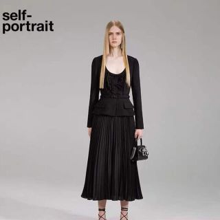 セルフポートレイト(SELF PORTRAIT)の❤️正規品Selfportrait22新品★黒ロングワンピース　2色　ドレス(ロングワンピース/マキシワンピース)