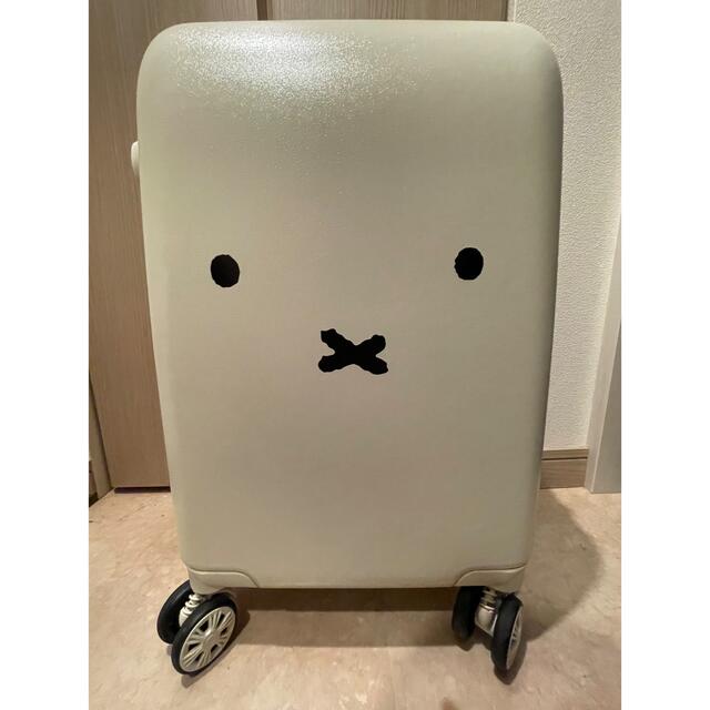 miffy/ミッフィー　フェイスデザインキャリーケース　スーツケース