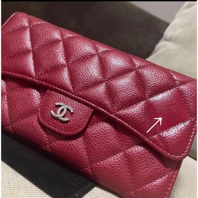 CHANEL(シャネル)のCHANEL マトラッセ キャビアスキン ココマーク キルティング レディースのファッション小物(財布)の商品写真