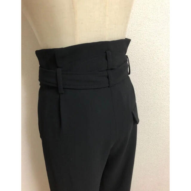 ZARA(ザラ)の新品　ZARA SRPLS ハイウエスト　ダブルベルト　パンツ　タグ付 レディースのパンツ(カジュアルパンツ)の商品写真