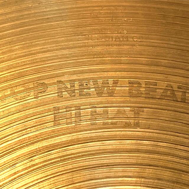 70年代 A Zildjian NEW BEAT HIHAT 14インチ ワンピなど最旬ア! 8615