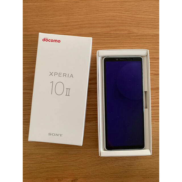 Xperia(エクスペリア)のXperia 10 Ⅱ ホワイト simフリー（中古品)  M&M&M様専用 スマホ/家電/カメラのスマートフォン/携帯電話(スマートフォン本体)の商品写真