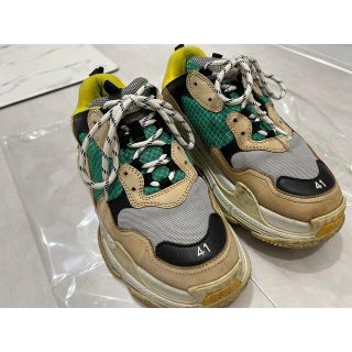 BalenciagaバレンシアガトリプルS 27.5cmベージュ即購入可