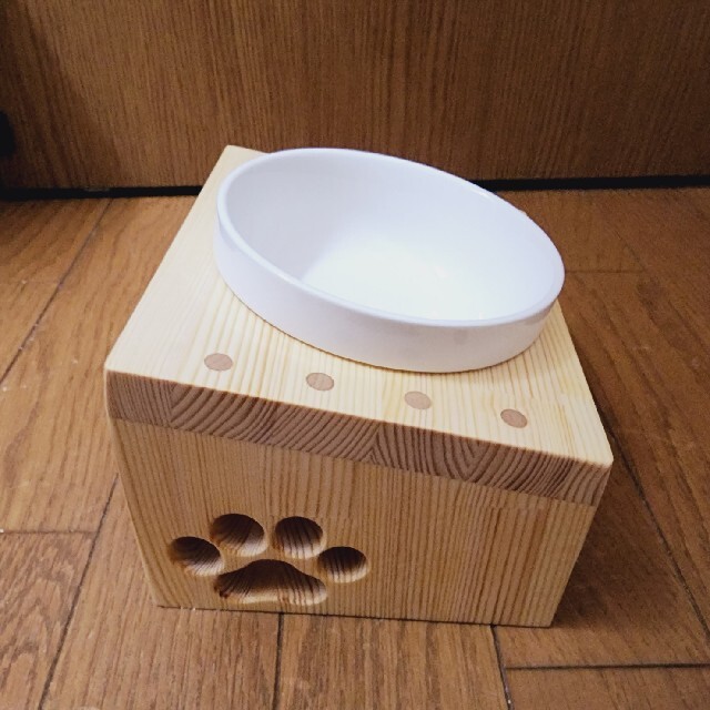 ハンドメイド木製フードテーブル、食器台、陶器皿、餌入、犬、猫用