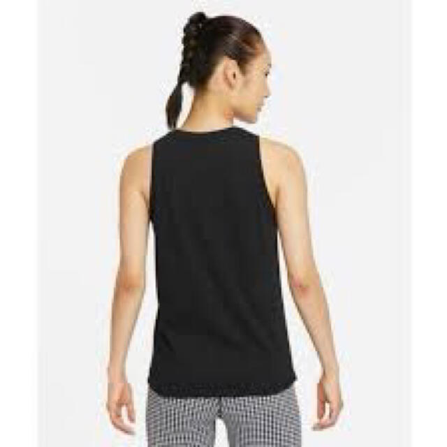 NIKE(ナイキ)のNIKE ナイキ  タンクトップ　スポーツウェア トレーニングウェア　ランニング レディースのトップス(Tシャツ(半袖/袖なし))の商品写真