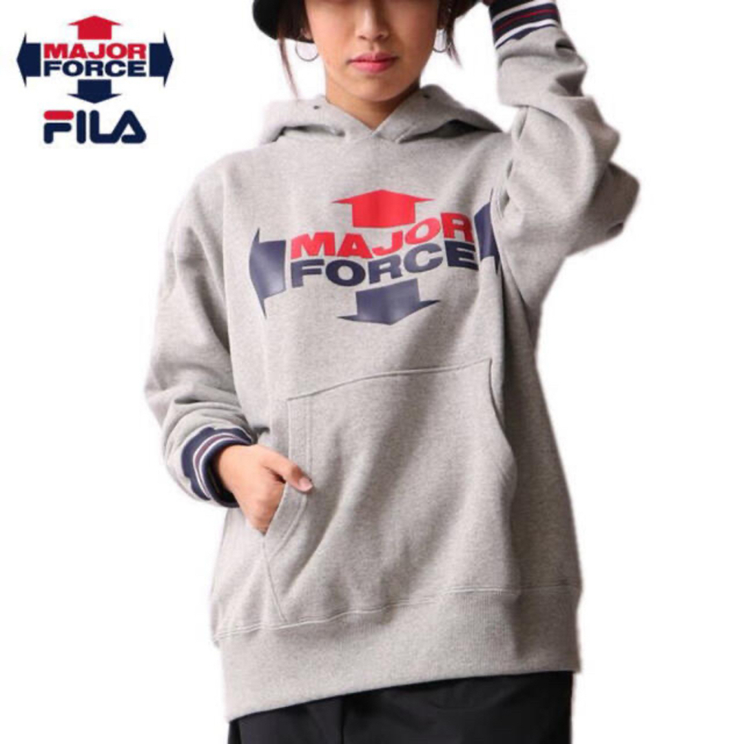 FILA(フィラ)の新品 裏毛 ２ＸＬ FILA フィラ × メジャーフォース ロゴプルパーカー メンズのトップス(パーカー)の商品写真