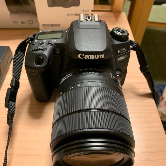 Canon(キヤノン)のCanon EOS 9000D EF-S18-135 IS USMレンズキット スマホ/家電/カメラのカメラ(デジタル一眼)の商品写真