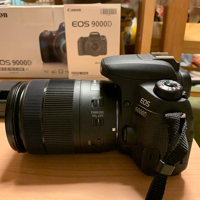 Canon(キヤノン)のCanon EOS 9000D EF-S18-135 IS USMレンズキット スマホ/家電/カメラのカメラ(デジタル一眼)の商品写真