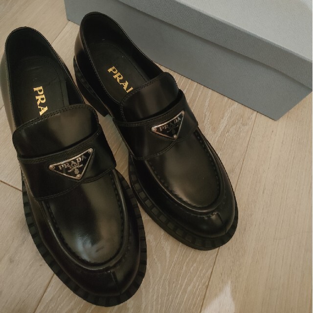 本物新品保証】 PRADA 新品 PRADA ローファー 24.5 - ローファー/革靴