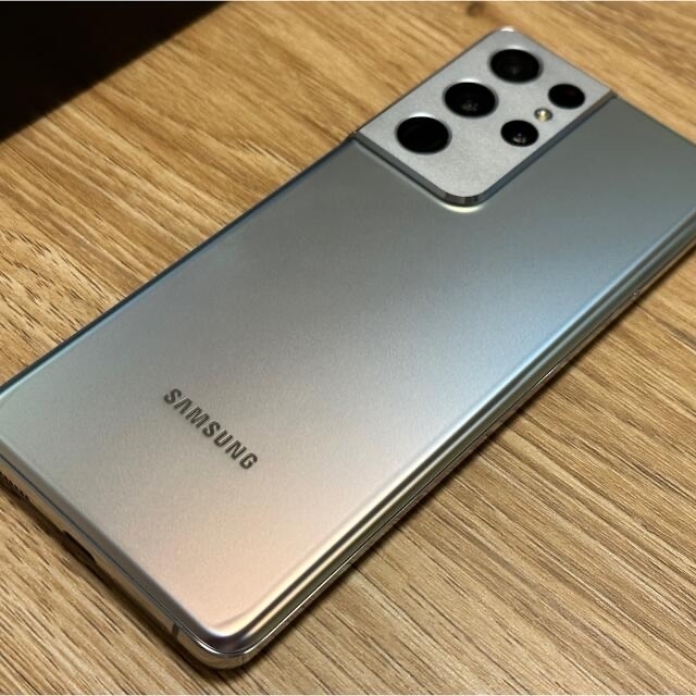 Galaxy(ギャラクシー)のGalaxy S21 Ultra SM-G9980 ファントムシルバー スマホ/家電/カメラのスマートフォン/携帯電話(スマートフォン本体)の商品写真