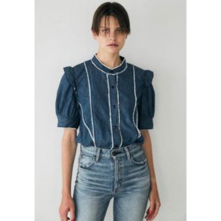 マウジー(moussy)の新品・タグ付き　マウジー　デニムシャツ　(シャツ/ブラウス(半袖/袖なし))