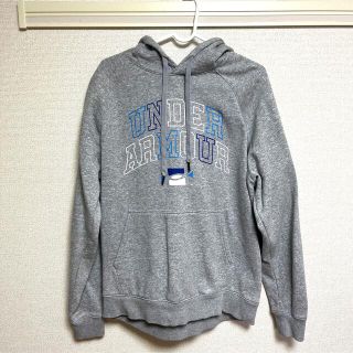 アンダーアーマー(UNDER ARMOUR)の【美品】アンダーアーマー　パーカー(パーカー)