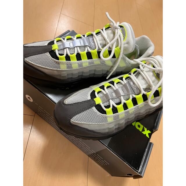 NIKE(ナイキ)のk.k.様専用NIKE ナイキ　AIR MAX95 OG イエローグラデーション メンズの靴/シューズ(スニーカー)の商品写真