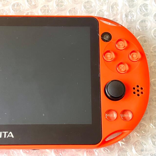 【箱付き】PS Vita PCH-2000シリーズ Wi-Fi ネオン オレンジ