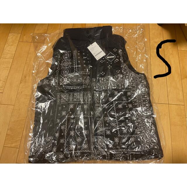 F.C.Real Bristol DOWN VEST BANDANA ブラックS