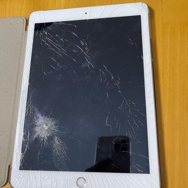 iPad 第5世代　32㎇　画面割れ　ジャンク 1