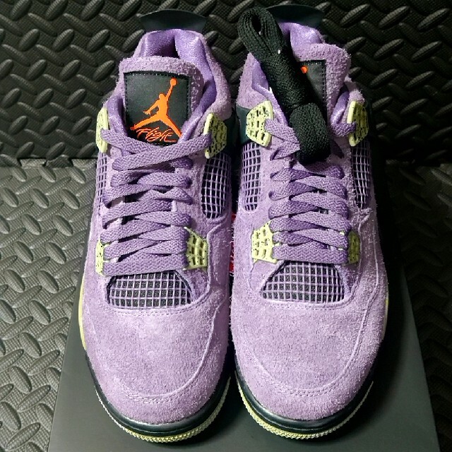 NIKE(ナイキ)のWMNS Air Jordan 4 Canyon Purple メンズの靴/シューズ(スニーカー)の商品写真